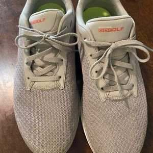 Sketchers go golf shoes